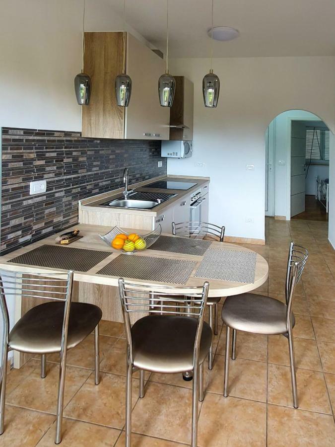Apartmán Lastovka Pošesi Medulin Exteriér fotografie