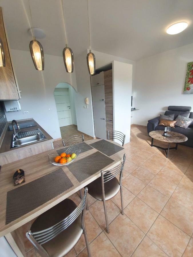 Apartmán Lastovka Pošesi Medulin Exteriér fotografie
